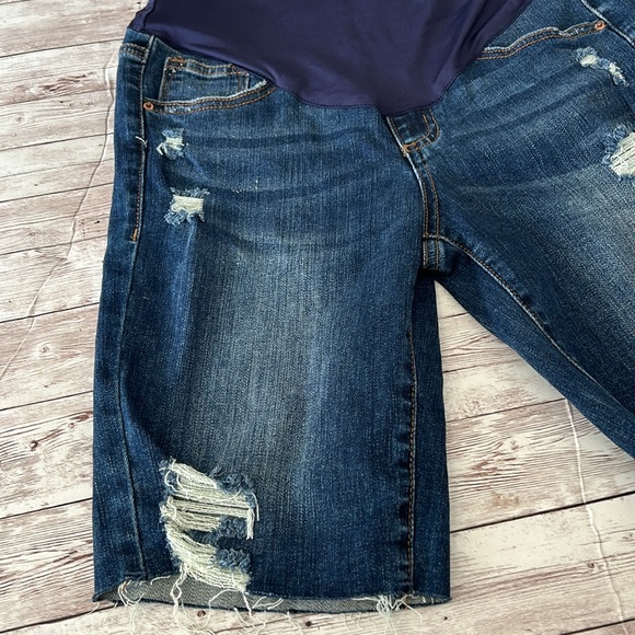 PinkBlush Blue Distressed Maternity Full Panel Bermuda Raw Hem Shorts - Picture 5 of 10